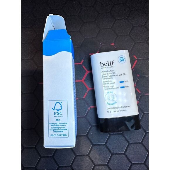 belif Aqua Bomb Glow Sun Stick SPF 50 18g - Picture 4 of 7